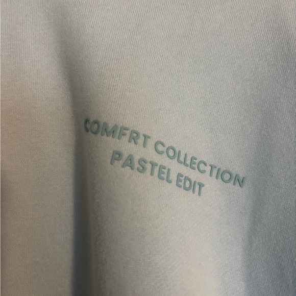 Comfrt Light Blue Hoodie and Sweatpants Set - size medium - Picture 2 of 5